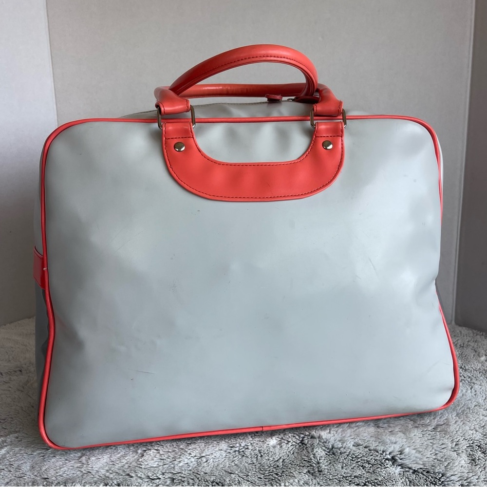 Hello Kitty White Tote Bag with Coral Accents and Character Print - Picture 5 of 16